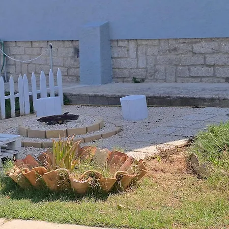 Εξοχικό σπίτι Andres